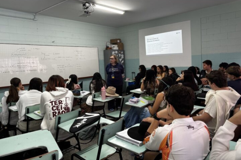 sao-leopoldo-mandic-faculdade-de-medicina-graduaçao-medica-sao-leopoldo-mandic-leva-a-carreira-medica-para-dentro-das-escolas-de-capivari-e-limeira